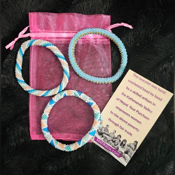NWT Sashka Set of 3 Beaded Bracelets - Picture 4 of 4